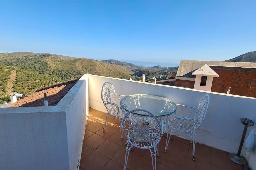 Atico Con Vistas Mar Y Montana Apartment Ojen Luaran gambar