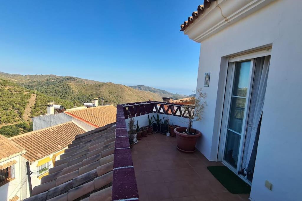 Atico Con Vistas Mar Y Montana Apartment Ojen Luaran gambar
