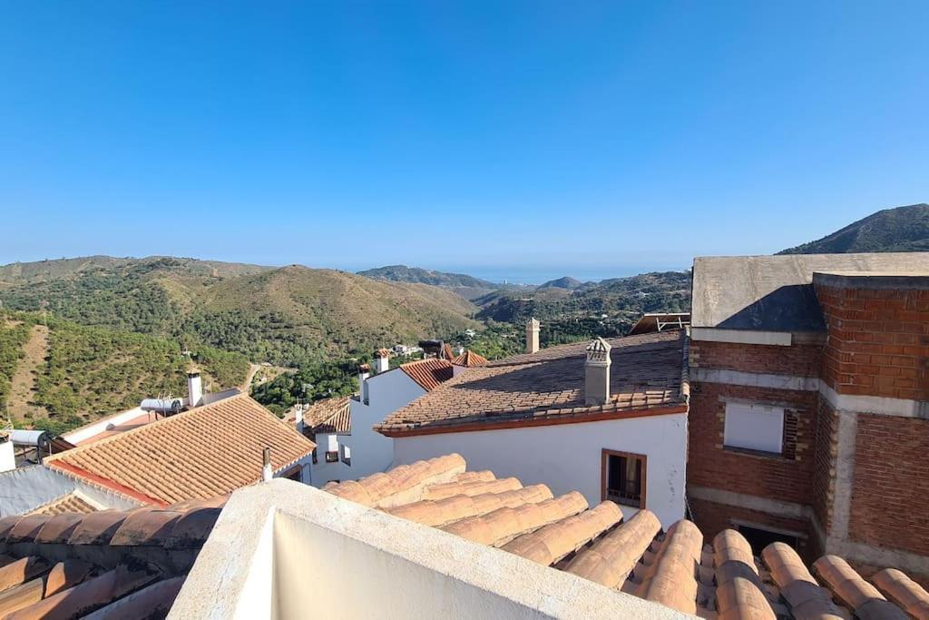 Atico Con Vistas Mar Y Montana Apartment Ojen Luaran gambar